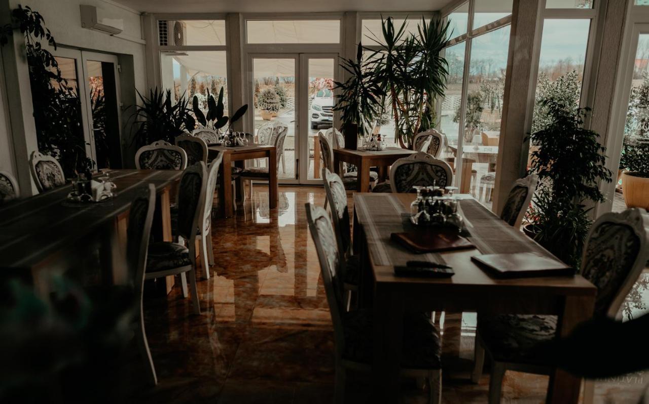 Juliana Platinum Brad Hotel Kültér fotó